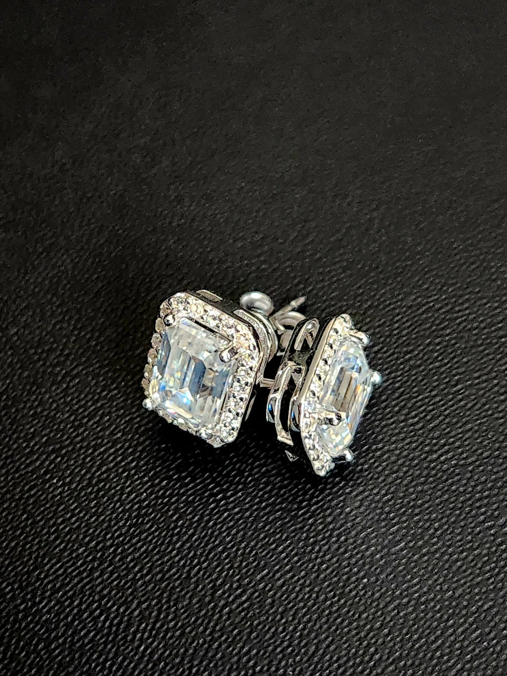 VVS1 Moissanite Emerald Earrings