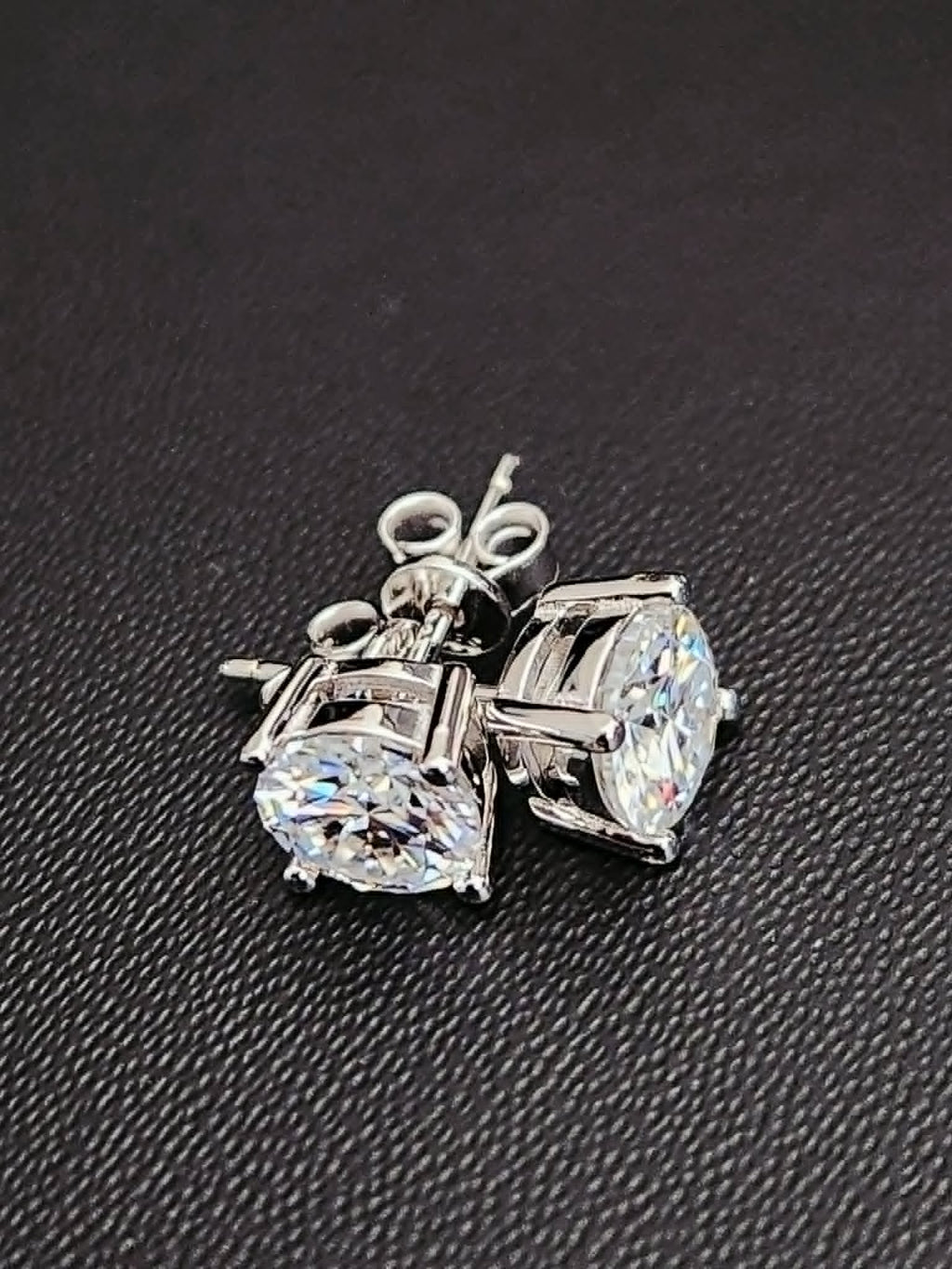 VVS1 Moissanite Stud Luxury Earrings